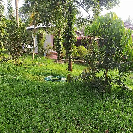 Runnin Airport - Homestay Gurpur Экстерьер фото